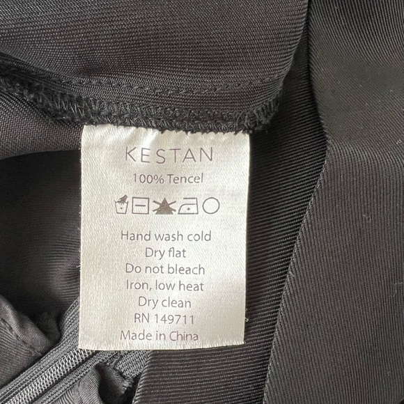 Black Wrapped Skirt, size US S - Picture 4 of 5